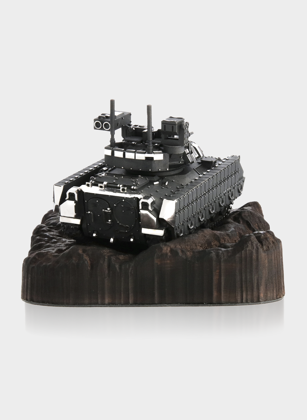 Срібна статуетка &laquo;Bradley&raquo; фото 7